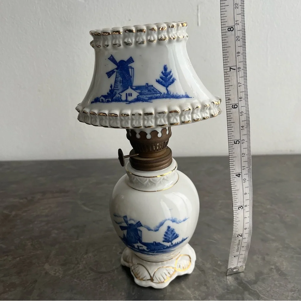 Windmill Oil Lamp ceramic